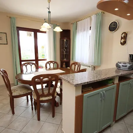 Holiday home Viktoria